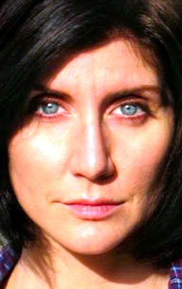 Актер Эмбер Армстронг