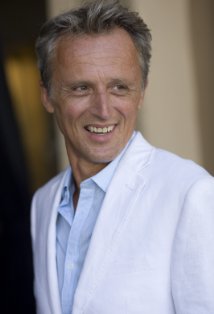 Актер Александр Либ