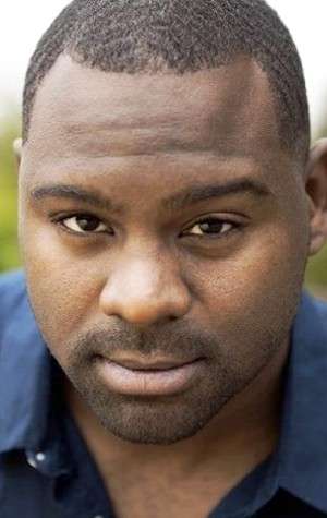 Актер Мустафа Харрис