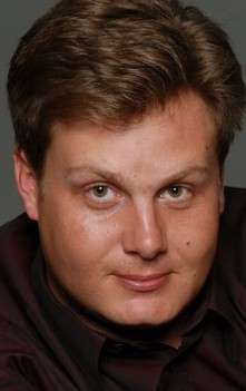 Актер Константин Карасик