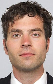 Актер Захари Калбертсон