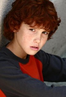 Актер Том Плэйс