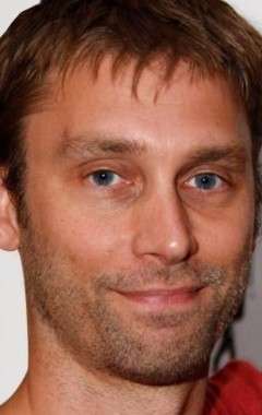 Актер Скотт Мосье