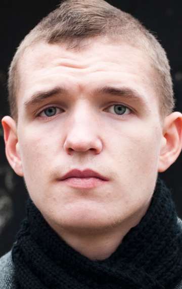 Актер Роман Шмаков