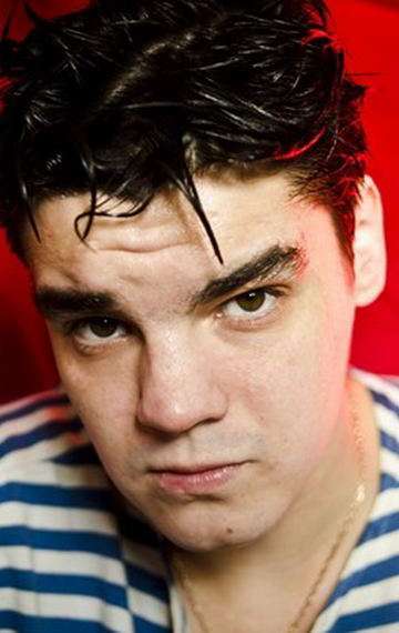 Актер Павел Ясенок