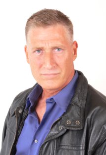 Актер Брайан Кит Понтон