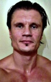 Актер Веня Манзюк