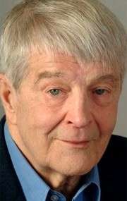 Актер Дуглас Рэйн