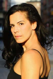 Актер Лоррэйн Родригез