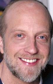 Фото Крис Эллиот