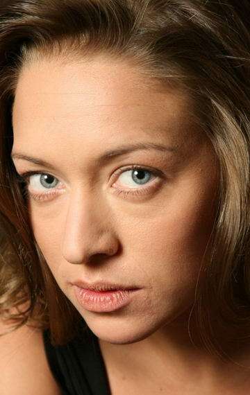 Актер Серафима Низовская