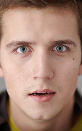 Актер Денис Косяков