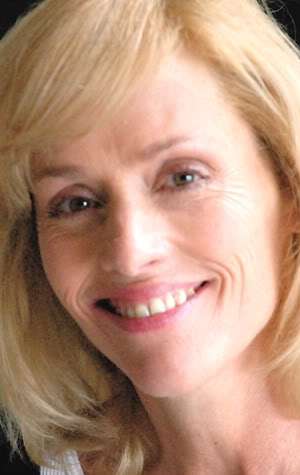 Актер Минески Джулия