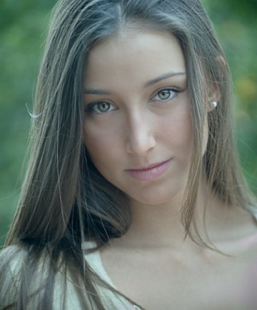 Актер София Сисньега