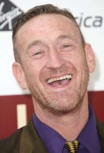 Фото Леви Истерли