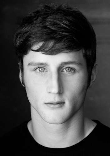 Актер Марк Райдер