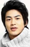 Актер Ким Сан Хо