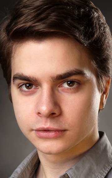 Актер Ярослав Гарнаев