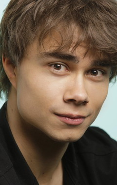 Актер Александр Рыбак