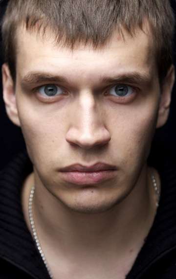 Актер Артем Крестников