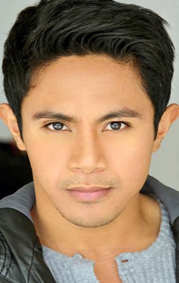 Фото Клиффорд Бэнэгейл