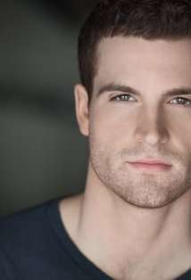 Актер Джеймс Кот