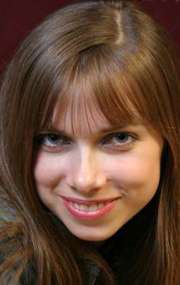 Актер Юлия Учиткина