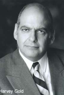 Актер Л. Харви Голд