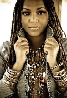 Фото Леа Энеас