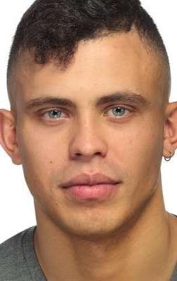 Актер Аарон Хеффернан