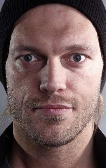 Актер Адам Коуплэнд