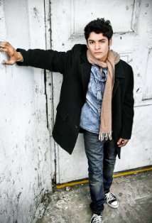 Актер Бобби Сото