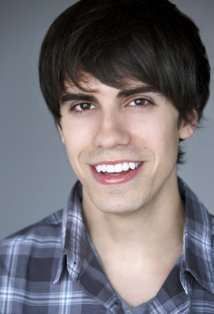 Актер Брэндон Бэйли