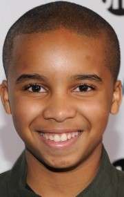 Актер Донис Леонард мл.