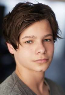 Фото Тоби Уоллес