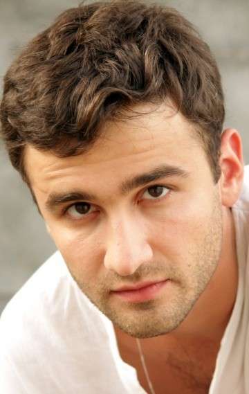 Актер Александр Гаврилин