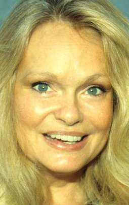 Фото Линда Дэй Джордж