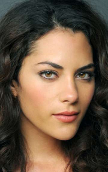 Актер Инбар Лави