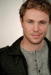 Актер Дастин Кернс