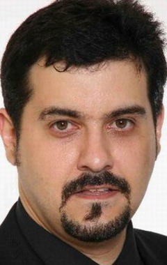 Актер Дэннис Сантуччи