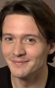 Актер Дэвид Оукс