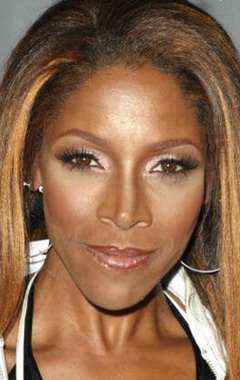 Актер Э.Дж. Джонсон