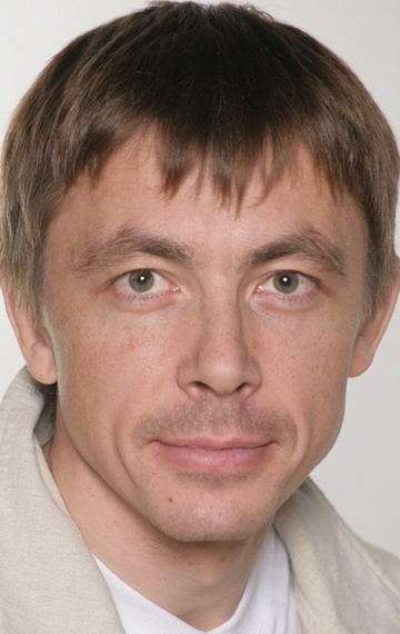 Актер Игорь Балалаев