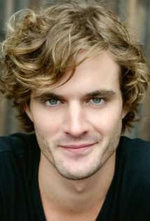 Актер Тим Феллингэм