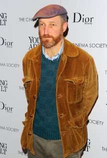 Актер Джонатан Эймс