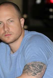 Актер Энтони Нуччио