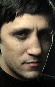 Актер Олег Груз