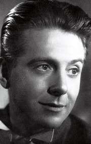 Актер Жан Десайи