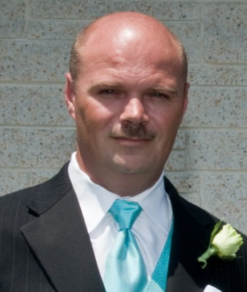 Актер Кен Майерс