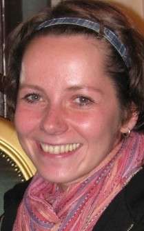 Актер Нора Ковали